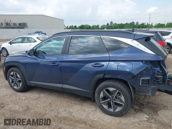 2025 Hyundai Tucson SEL with VIN 5NMJB3DE0SH460252, listed as a IAAI auction lot 42116807 with 15,959 mi miles. Bid and sale history available at carsss.com. Image 15.