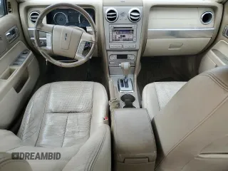 2007 Lincoln MKZ z VIN 3LNHM28T67R622982, wystawiony jako Copart lot #56433205 z przebiegiem 165 913 mil mil oraz Szkoda całkowita • Salvage title. Historia ofert i sprzedaży dostępna na DreamBid. Obrazek 8.