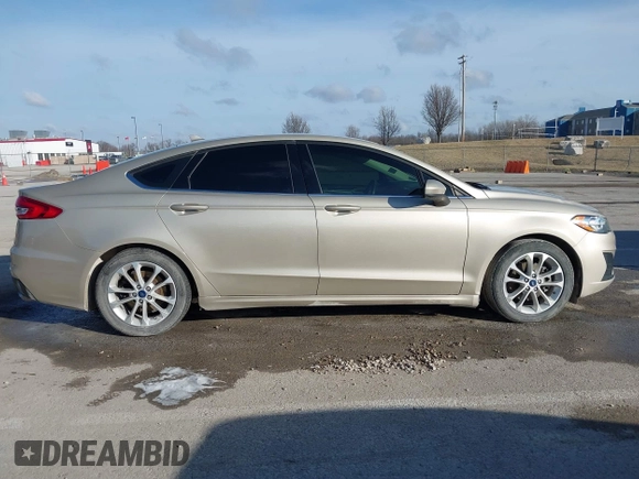 2019 Ford Fusion SE with VIN 3FA6P0HD3KR212008, listed as a IAAI auction lot 41465049 with 140,574 mi miles. Bid and sale history available at carsss.com. Image 13.