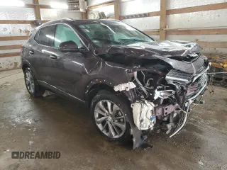 2020 Buick Encore GX Essence с VIN KL4MMGSL6LB101990, выставлен на аукционе Copart как лот 44363725 с пробегом 57 248 миль миль и Списание • Salvage title. История ставок и продаж доступна на DreamBid. Изображение 4.