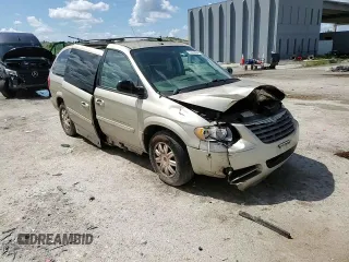 2006 Chrysler Town & Country LWB Touring with VIN 2A8GP54LX6R916753, listed as a Copart auction lot 84253744 with 204,621 mi miles and Non Repairable. Bid and sale history available at carsss.com. Image 11.