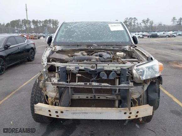 2011 Toyota 4Runner Trail with VIN JTEBU5JR4B5067564, listed as a IAAI auction lot 41382226 with 216,056 mi miles. Bid and sale history available at carsss.com. Image 13.