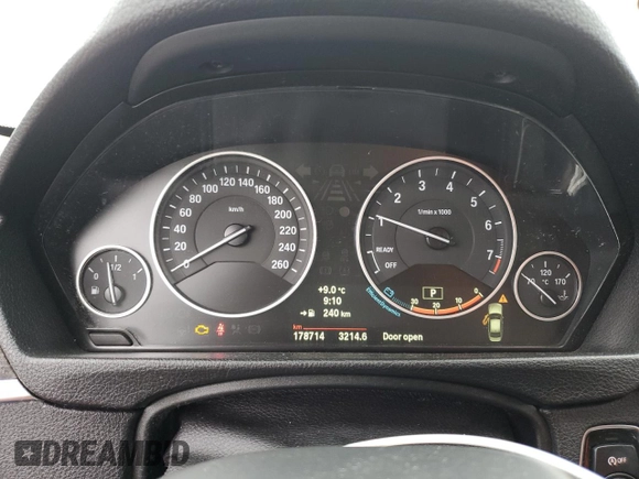 2013 BMW 3 Series 320i xDrive с VIN WBA3C3C53DF981650, выставлен на аукционе Copart как лот 58251005 с пробегом 178 714 миль миль и Списание • Salvage title. История ставок и продаж доступна на DreamBid. Изображение 9.