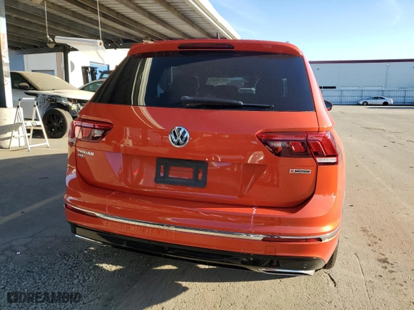 2019 Volkswagen Tiguan SEL Premium with VIN 3VV4B7AX8KM052025, listed as a Copart auction lot 88116565 with 50,770 mi miles and Salvage Title. Bid and sale history available at carsss.com. Image 6.