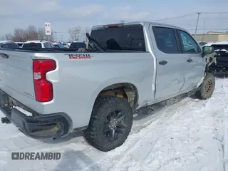 2020 Chevrolet Silverado 1500 Custom Trail Boss with VIN 3GCPYCEF7LG429531, listed as a IAAI auction lot 41555408 with 44,296 mi miles and . Bid and sale history available at DreamBid. Image 4.