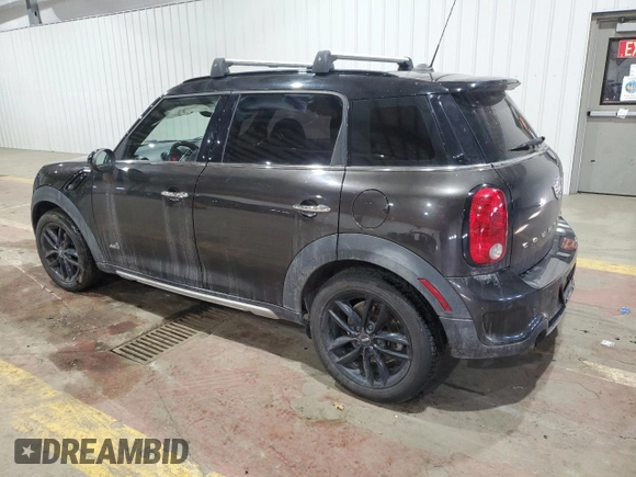 2016 MINI Countryman S z VIN WMWZC5C54GWU20643, wystawiony jako Copart lot #45412545 z przebiegiem 93 711 mil mil oraz Szkody całkowita. Historia ofert i sprzedaży dostępna na DreamBid. Obrazek 2.