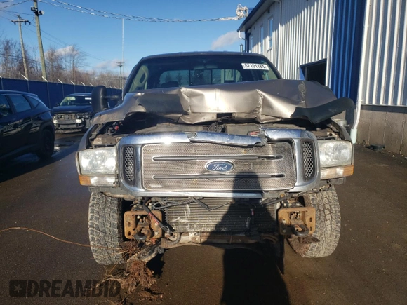 2004 Ford F-350 XL z VIN 1FTSW31P74EB59689, wystawiony jako Copart lot #87101184 z przebiegiem 240 134 mil mil oraz Szkoda całkowita • Salvage title. Historia ofert i sprzedaży dostępna na DreamBid. Obrazek 5.
