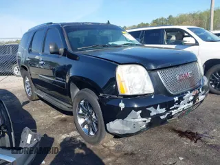 2008 GMC Yukon Denali z VIN 1GKFK63848J131662, wystawiony jako IAAI lot #41887718 z przebiegiem 319 420 mil mil oraz . Historia ofert i sprzedaży dostępna na DreamBid. Obrazek 1.