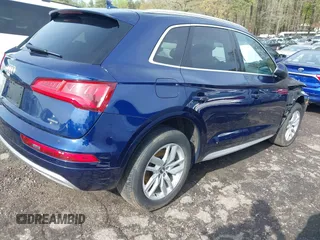 2020 Audi Q5 Premium with VIN WA1ANAFY0L2115774, listed as a IAAI auction lot 41888672 with 53,703 mi miles. Bid and sale history available at carsss.com. Image 4.