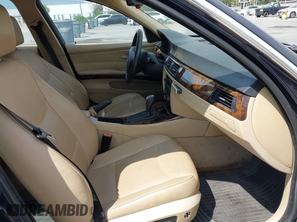 2006 BMW 3 Series 330i with VIN WBAVB33586KR78166, listed as a IAAI auction lot 42470438 with 177,889 mi miles and . Bid and sale history available at DreamBid. Image 5.