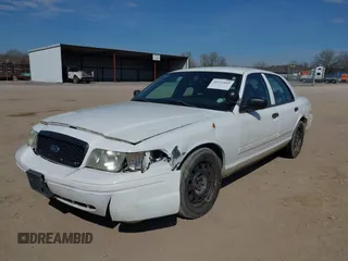 2010 Ford Police Interceptor с VIN 2FABP7BVXAX127417, выставлен на аукционе IAAI как лот 41721845 с пробегом Не указан миль и . История ставок и продаж доступна на DreamBid. Изображение 17.
