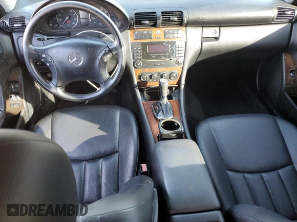 2007 Mercedes-Benz C с VIN WDBRF87J87F887940, выставлен на аукционе Copart как лот 84919644 с пробегом 166 061 миль миль и Чистый • Clean title. История ставок и продаж доступна на DreamBid. Изображение 8.