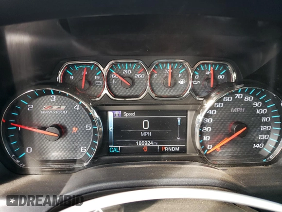 2015 Chevrolet Silverado 1500 LT with VIN 3GCUKREC5FG220516, listed as a Copart auction lot 68086854 with 186,924 mi miles and Salvage Title. Bid and sale history available at DreamBid. Image 9.