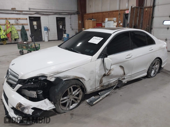 2013 Mercedes-Benz C-Class C 300 Sport with VIN WDDGF8AB7DA833263, listed as a IAAI auction lot 41904490 with 133,746 mi miles. Bid and sale history available at carsss.com. Image 6.