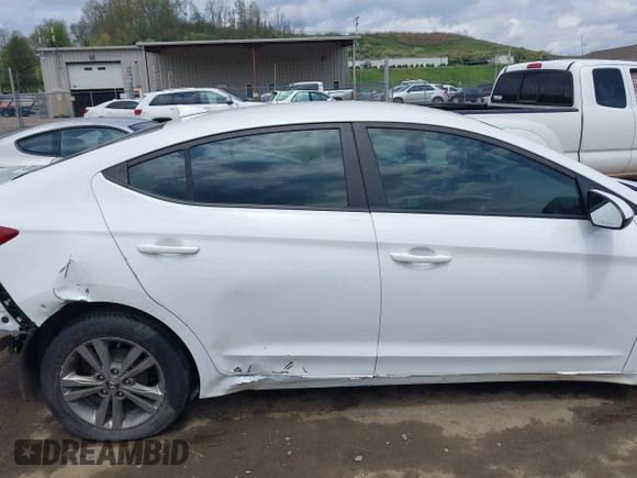 2017 Hyundai Elantra Limited z VIN 5NPD84LF8HH041184, wystawiony jako IAAI lot #42074978 z przebiegiem 39 595 mil mil oraz . Historia ofert i sprzedaży dostępna na DreamBid. Obrazek 18.