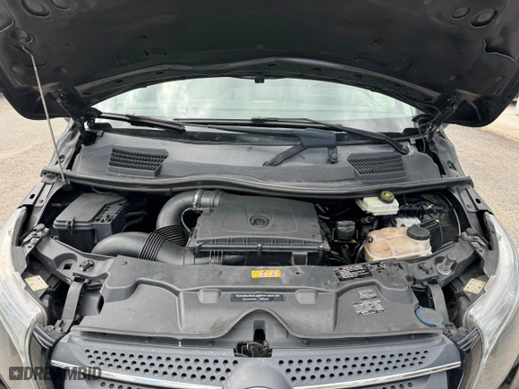 2018 Mercedes-Benz Metris Passenger Van with VIN WD4PG2EE6J3351382, listed as a Copart auction lot 57672754 with 182,634 mi miles and Clean Title. Bid and sale history available at carsss.com. Image 7.