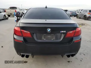 2013 BMW M5 with VIN WBSFV9C58DC772976, listed as a Copart auction lot 84523044 with 93,515 mi miles and Salvage Title. Bid and sale history available at carsss.com. Image 6.