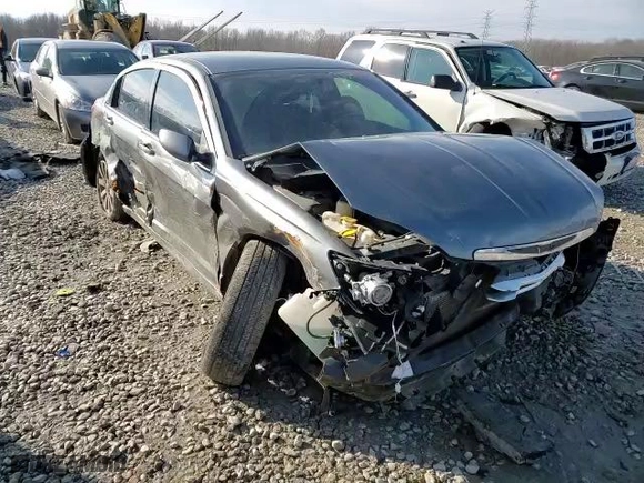2013 Chrysler 200 Touring with VIN 1C3CCBBB0DN650409, listed as a Copart auction lot 80709703 with 91,170 mi miles and Salvage Title. Bid and sale history available at carsss.com. Image 10.