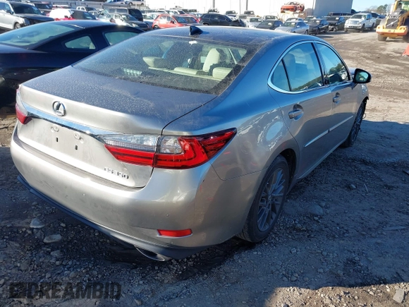 2018 Lexus ES with VIN 58ABK1GG6JU093357, listed as a IAAI auction lot 41290391 with 75,556 mi miles. Bid and sale history available at carsss.com. Image 4.