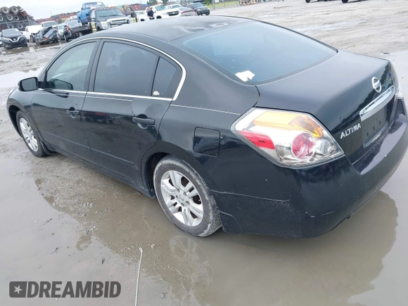 2012 Nissan Altima S z VIN 1N4AL2AP0CN446584, wystawiony jako IAAI lot #42362193 z przebiegiem 211 658 mil mil oraz . Historia ofert i sprzedaży dostępna na DreamBid. Obrazek 3.