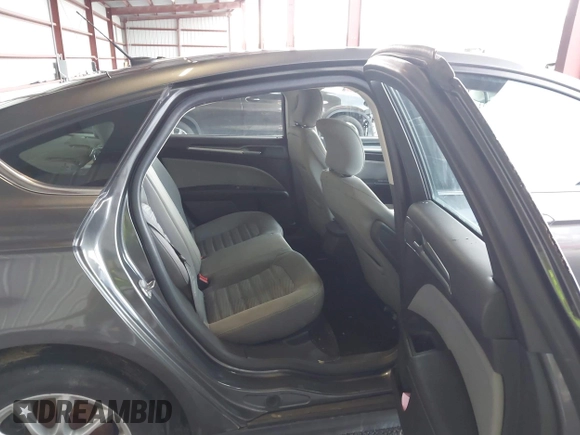 2016 Ford Fusion S with VIN 3FA6P0G73GR177327, listed as a IAAI auction lot 41217967 with 199,977 mi miles. Bid and sale history available at carsss.com. Image 8.