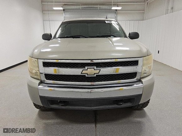 2008 Chevrolet Silverado 1500 LT w/1LT with VIN 1GCEC19C98Z144461, listed as a Copart auction lot 49712865 with 242,412 mi miles and Clean Title. Bid and sale history available at carsss.com. Image 5.
