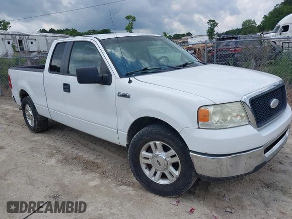 2007 Ford F-150 XL with VIN 1FTPX12597KD53845, listed as a IAAI auction lot 42388164 with 252,009 mi miles and . Bid and sale history available at DreamBid. Image 1.