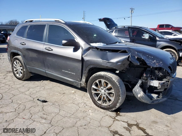 2019 Jeep Cherokee Latitude Plus with VIN 1C4PJLLB9KD184201, listed as a Copart auction lot 45870835 with 112,713 mi miles and Salvage Title. Bid and sale history available at carsss.com. Image 4.