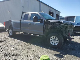 2021 Ford Super Duty F-250 SRW XL with VIN 1FT7X2B6XMEC80607, listed as a Copart auction lot 76134304 with 57,912 mi miles and Salvage Title. Bid and sale history available at carsss.com. Image 4.
