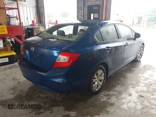2012 Honda Civic LX z VIN 19XFB2F5XCE058017, wystawiony jako IAAI lot #42360177 z przebiegiem 91 436 mil mil oraz . Historia ofert i sprzedaży dostępna na DreamBid. Obrazek 4.