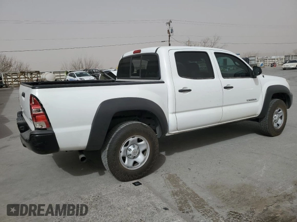 2015 Toyota Tacoma PreRunner z VIN 5TFJX4GN4FX050974, wystawiony jako Copart lot #46332305 z przebiegiem 161 651 mil mil oraz Szkoda całkowita • Salvage title. Historia ofert i sprzedaży dostępna na DreamBid. Obrazek 3.