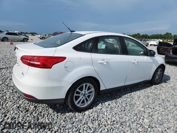 2015 Ford Focus SE with VIN 1FADP3F26FL276350, listed as a Copart auction lot 58828865 with 110,548 mi miles and Clean title. Bid and sale history available at DreamBid. Image 3.