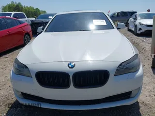 2013 BMW 5 Series 528i xDrive with VIN WBAXH5C52DD113388, listed as a IAAI auction lot 41997250 with 145,990 mi miles and . Bid and sale history available at carsss.com. Image 13.