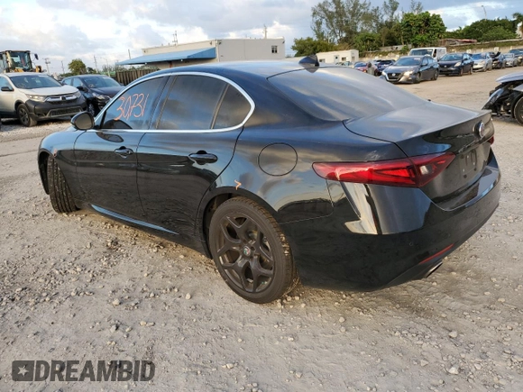 2019 Alfa Romeo Giulia Sport with VIN ZARFAMAN0K7621862, listed as a Copart auction lot 69717902 with 30,731 mi miles. Bid and sale history available at carsss.com. Image 2.