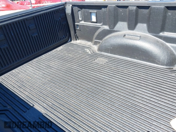 2017 Ford F-150 XL with VIN 1FTMF1E86HKC01695, listed as a IAAI auction lot 41886642 with 125,448 mi miles and . Bid and sale history available at DreamBid. Image 8.