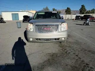 2008 GMC Yukon SLT 4SA z VIN 1GKFK13038R172640, wystawiony jako Copart lot #46718785 z przebiegiem 202 819 mil mil oraz Szkoda całkowita • Salvage title. Historia ofert i sprzedaży dostępna na DreamBid. Obrazek 11.