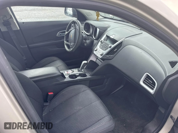 2014 Chevrolet Equinox LS z VIN 2GNALAEK1E6360024, wystawiony jako IAAI lot #42330732 z przebiegiem 121 614 mil mil oraz . Historia ofert i sprzedaży dostępna na DreamBid. Obrazek 5.