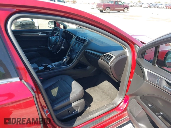 2015 Ford Fusion SE with VIN 3FA6P0H94FR113893, listed as a IAAI auction lot 41777352 with 172,086 mi miles. Bid and sale history available at carsss.com. Image 5.
