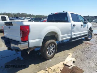 2022 Ford F-250 XL with VIN 1FT7W2B60NEG43131, listed as a IAAI auction lot 41739634 with 55,984 mi miles and . Bid and sale history available at DreamBid. Image 4.