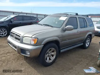 2004 Nissan Pathfinder SE with VIN JN8DR09X94W802254, listed as a IAAI auction lot 42048063 with 199,012 mi miles. Bid and sale history available at carsss.com. Image 2.