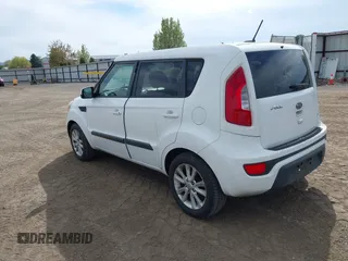 2012 Kia Soul + with VIN KNDJT2A62C7368475, listed as a IAAI auction lot 42103715 with 142,736 mi miles. Bid and sale history available at carsss.com. Image 3.
