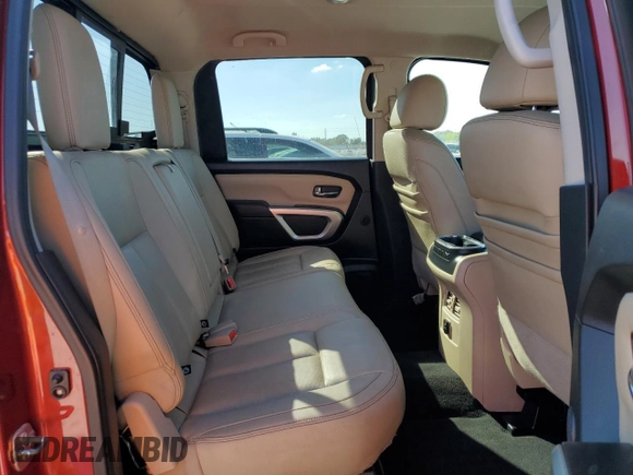 2016 Nissan Titan Platinum Reserve z VIN 1N6BA1F20GN508130, wystawiony jako Copart lot #58246965 z przebiegiem 62 604 mil mil oraz Czysty tytuł • Clean title. Historia ofert i sprzedaży dostępna na DreamBid. Obrazek 10.