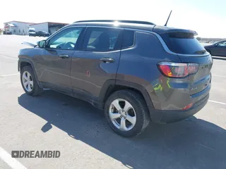 2018 Jeep Compass Altitude with VIN 3C4NJDBB3JT316425, listed as a IAAI auction lot 41923797 with 96,969 mi miles and . Bid and sale history available at carsss.com. Image 3.
