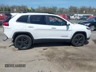 2018 Jeep Cherokee Limited с VIN 1C4PJMDB7JD592439, выставлен на аукционе IAAI как лот 42095456 с пробегом 98 089 миль миль и . История ставок и продаж доступна на DreamBid. Изображение 14.
