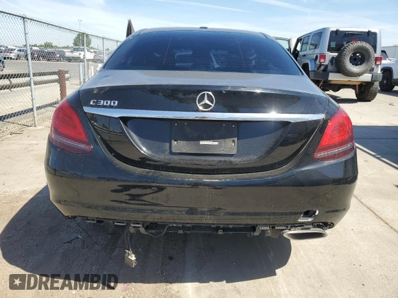 2019 Mercedes-Benz C 300 z VIN WDDWF8DB1KR483148, wystawiony jako Copart lot #56566925 z przebiegiem Nie podano mil oraz Czysty tytuł • Clean title. Historia ofert i sprzedaży dostępna na DreamBid. Obrazek 6.