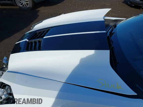 2016 Chevrolet Corvette Z51 2LT with VIN 1G1YK2D74G5105940, listed as a IAAI auction lot 40958524 with 41,215 mi miles and . Bid and sale history available at DreamBid. Image 10.