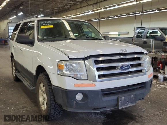 2014 Ford Expedition XL with VIN 1FMJU1G50EEF24187, listed as a IAAI auction lot 42616117 with 235,361 mi miles and . Bid and sale history available at DreamBid. Image 34.