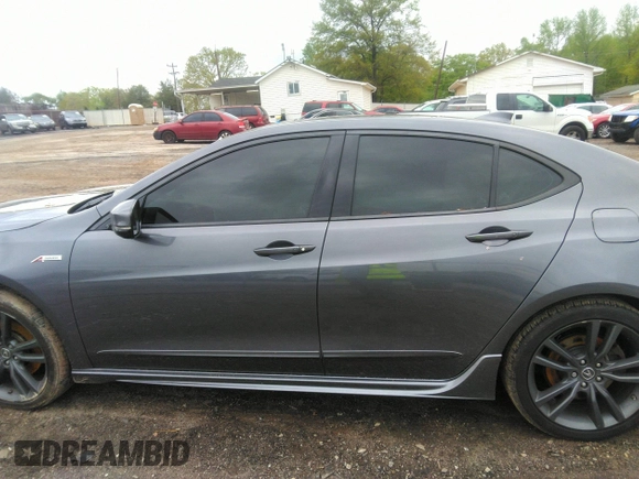 2018 Acura TLX w/A-SPEC Pkg with VIN 19UUB2F66JA002402, listed as a IAAI auction lot 41960832 with 91,643 mi miles. Bid and sale history available at carsss.com. Image 14.