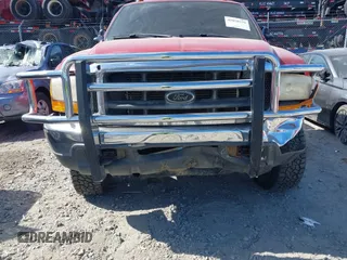 2000 Ford F-250 XL with VIN 1FTNX21F9YEE52396, listed as a IAAI auction lot 42058539 with 204,056 mi miles and . Bid and sale history available at DreamBid. Image 6.