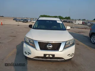 2014 Nissan Pathfinder SL with VIN 5N1AR2MM9EC704041, listed as a IAAI auction lot 42453350 with 220,947 mi miles and . Bid and sale history available at DreamBid. Image 6.